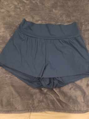 Halara Women's Navy Active Shorts